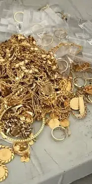 Gurbetçi ailenin aracında 603 gram altın takı ele geçirildi