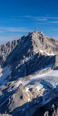 Almanya'da 68 yaşındaki dağcı Zugspitze yakınlarında yaşamını yitirdi
