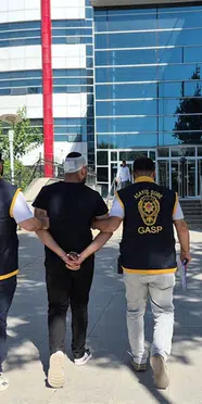 Adıyaman’da kavgayı ayırmak isterken bıçaklandı: Şüpheli tutuklandı