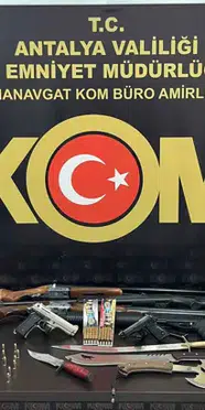 Antalya'da ‘Sokaklar Güvende’ operasyonu: 14 şüpheli gözaltına alındı