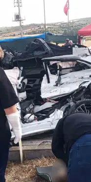 Bandırma’da feci kaza: Anne ve 3 yaşındaki kızı yaşamını yitirdi