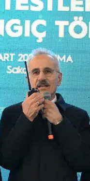 Bakan Uraloğlu duyurdu: 250 km hıza ulaştı! Yerli hızlı trende üretim başladı
