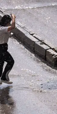 Meteoroloji uyardı: Karadeniz'de gök gürültülü sağanak etkili olacak