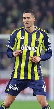 Fenerbahçe'de Mert Müldür ameliyat oldu: 6 ila 8 hafta sahalardan uzak kalacak