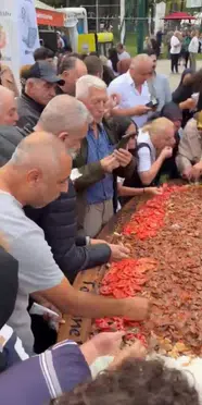Bursa Gastronomi Festivali’ndeki görüntüler sosyal medyayı ikiye böldü
