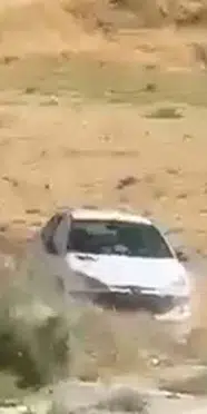 Adıyaman’da park halindeki otomobil şarampole yuvarlandı