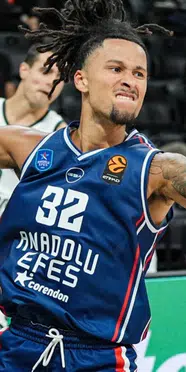 Anadolu Efes, EuroLeague'de Real Madrid'i 94-84 mağlup etti