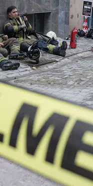 Bakırköy'de otel yangını: 12 kişi yaralandı