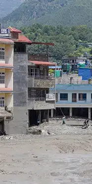 Nepal’deki selde can kaybı 1403’e yükseldi