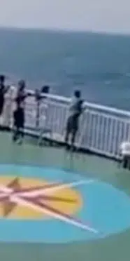 Endonezya'da batan yolcu gemisinde can kaybı 42'ye yükseldi