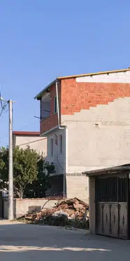 Bursa'da 3’üncü kattan düşen çocuk ağır yaralandı