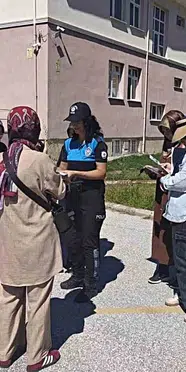 Polisten öğrenci velilerine yeni eğitim yılında güvenlik bilgilendirmesi
