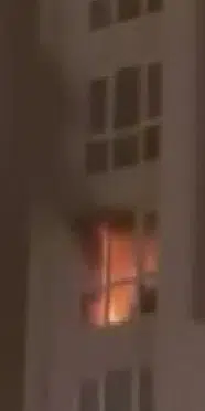 Büyükçekmece’de 12 katlı binada yangın: Mahsur kalan 3 kişi kurtarıldı
