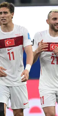 Türkiye-Fransa maçı bugün: Montella'nın muhtemel 11'i belli oldu