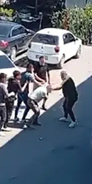 Samsun’da taciz iddiası sonrası ortalık karıştı: Şüpheliyi vatandaş darbetti