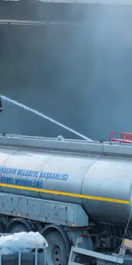 Ankara'da geri dönüşüm merkezinde yangın çıktı