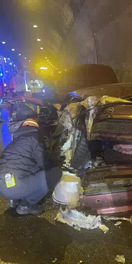 Bolu Dağı Tüneli’nde Tırın Çarptığı Araç Takla Attı: 4 Yaralı!