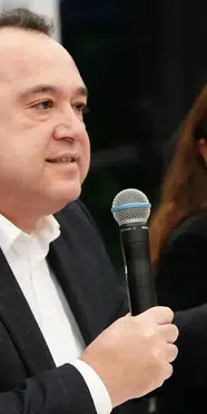Büyükşehir Belediyeleri Sokağında Sıcak Gelişmeler: AK Parti'ye Geçiş İddiaları Hakkında Resmi Açıklama Geldi!