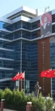 Bayraklı Belediyesi'ne son dakika operasyon: 45 şüpheli gözaltına alındı