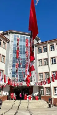 28 Ekim 2026 okullar yarım gün mü ve öğleden sonra kaç ders var?