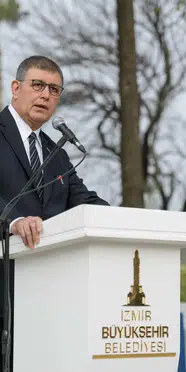 Cemil Tugay Tartışmasında Özgür Özel'in Zor Anları Kamerya Yansıdı!