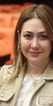 MHP'li Zuhal Karakoç taburcu edildi: Trafik kazasında yaralanmıştı