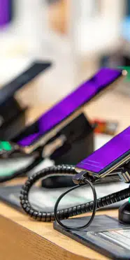 229 bin TL'lik iPhone Duo'da ekran şoku! Satışa çıkar çıkmaz kırılma şikayetleri başladı