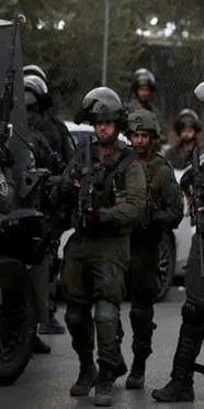 130'dan fazla İsrailli, Mescid-i Aksa'ya baskın düzenledi