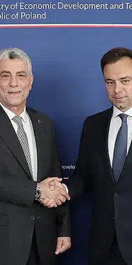 Bakan Bolat, Macar mevkidaşıyla çevrim içi toplantı gerçekleştirdi