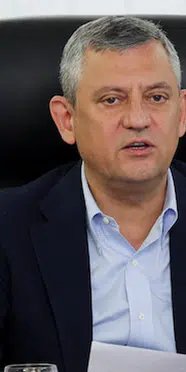 Özgür Özel'den Erdoğan'ın "Kiminle savaştasınız?" sorusuna yanıt: "Vallahi savaştayız"