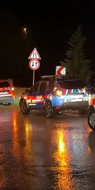 Pendik'te Göçbeyli Deresi Taşarak Sel Felaketi Yarattı: 2 Kişi Kayboldu!