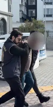 Bıçak tehdidiyle cep telefonu gasbeden şüpheli tutuklandı
