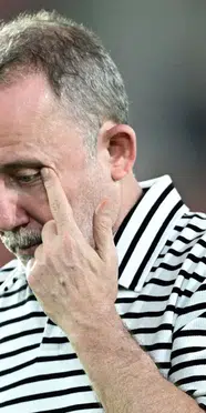 Ferdi Kadıoğlu'ndan kötü haber: Liverpool maçında sakatlandı
