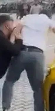 Fatih'te taksicilerin yolcu alma tartışması kavgaya dönüştü