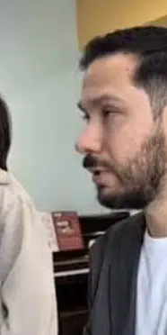 Mert Yan kimdir, kaç yaşında ve aslen nereli?