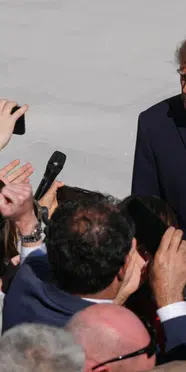 Trump: İngiltere'deki ABD bombardıman uçaklarını olası İran bağlantılı tehditler nedeniyle taşıdık