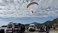 Fethiye’de iki yamaç paraşütü çarpıştı: 3 kişi yaralandı
