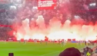 Maç ertelendi: Ajax taraftarı sahaya havai fişek attı!