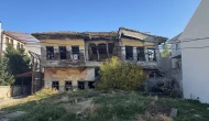 Burdur’da Tarihi Sarıoğulları evi kontrollü olarak yıkıldı