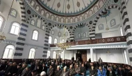 Hayber Camii ibadete açıldı: İlk cuma namazı kılındı