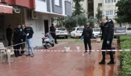 Antalya'da anne ve oğlu bir gün arayla balkondan düşerek hayatını kaybetti
