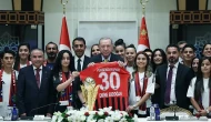 Cumhurbaşkanı Erdoğan, Yüksekovaspor'u kabul etti