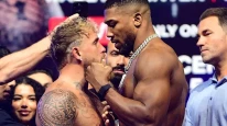 6. rauntta nakavt! Anthony Joshua, Jake Paul’ü ringde devirdi