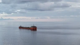 Karadeniz'de saldırıya uğramıştı: O gemi Sinop açıklarında demir attı