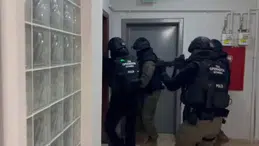 İstanbul'da IŞİD operasyonu: Ailelere para aktarıldığı belirlenen 9 kişi gözaltına alındı