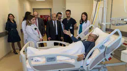 Manisa'da beyin pili ameliyatıyla yeniden yürümeye başladı