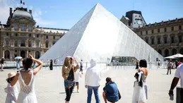 Louvre'daki Apollo Galerisi mücevhersiz yeniden açılıyor: Resim ve heykeller sergilenecek