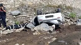 Adana’da feci kaza: Otomobil dereye uçtu, 2 kişi hayatını kaybetti
