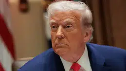 Trump: "Zafer takı askeri komplekse dönüştürülecek"