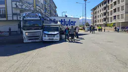 Iğdır'da TIR kamyoneti karşı şeride sürükledi: Şoför gözaltına alındı